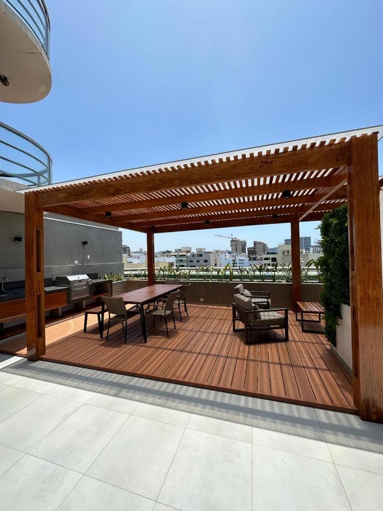 Duplex Vintage En El Corazon De Miraflores Lima Exterior photo